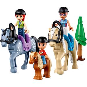 Набор пластиковых строительных блоков Good Friend Collection, Forest Equestrian Center, 511 деталей, 41683 LEGO