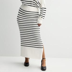 Юниорская вязаная макси-юбка плюс сайз So, цвет white black stripe