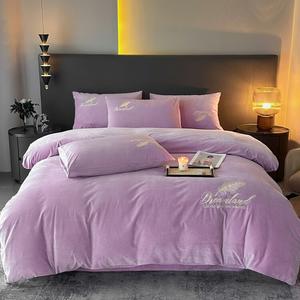 Antarctic Комплект постельного белья из 7 предметов для кровати 1.5 м (пододеяльник, простыня на резинке, 2 наволочки, одеяло 3 кг, 2 подушки), цвет Feather - Light Purple, двусторонний флис, антистатик