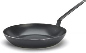 Сковорода De Buyer из углеродистой стали, толщина 2 мм, диаметр 31,8 см, рабочая поверхность 23,2 см, пригодна для использования в духовке, не содержит PFAS, PFOA и PFOS, произведено во Франции