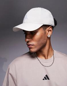 Бейсболка adidas Training цвета Stone White Adidas Performance