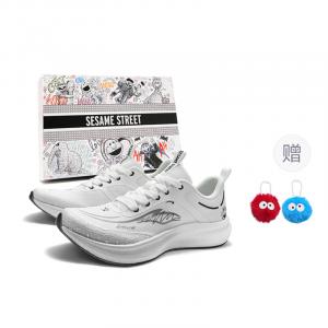 SESAME STREET Низкие кроссовки для бега унисекс Aurora White Silver с подвеской, цвет Aurora White Silver (Includes 1 Random Pendant)