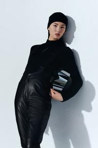 Лыжные брюки из термомуфты с покрытием H&M, черный