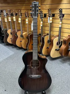 Breedlove Organic Wildwood Pro Concerto CE - Глянец