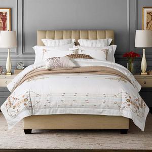 FGDSEEEKJUFHH Комплект постельного белья серый с вышивкой Grey