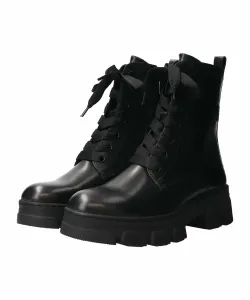 Ботинки на шнуровке с объемной подошвой