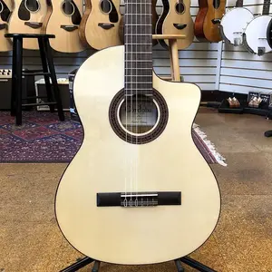 Акустико-электрогитара Cordoba Limited Edition C5-CET с вырезом, из цельной ели и клена с пятнистой текстурой