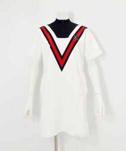 Платье в рубчик в университетском стиле