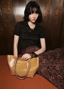 Сумка-тоут из искусственной кожи Mango цвета латте