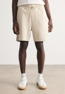 Шорты NUWAFFLO - Tracksuit bottoms HUGO, белый