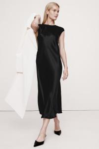 Платье миди из атласа с косым кроем Banana Republic, черный