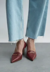 Лена на высоких каблуках Michael Michael Kors, Mulberry