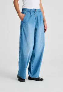 Светлые джинсы-клеш от натали Gai+Lisva, Blue Denim Washed