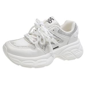 King Jinmai Дышащие массивные кроссовки женские низкие экрю, цвет Ecru