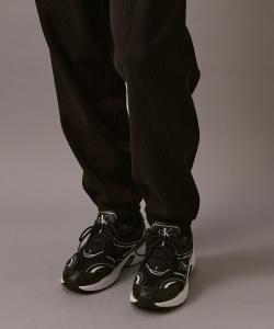 Джинсы Calvin Klein / Спортивные брюки Calvin Klein из двойного трикотажа. Джинсы Calvin Klein 4RB003G