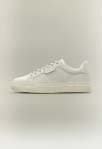 Тренеры по работе на площадке Aldo, White/Bone