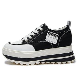 LAORENTOU Низкие повседневные туфли женские черные