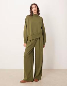 Широкие брюки-джоггеры из хлопка и пряжки с широким поясом цвета хаки Asos Design