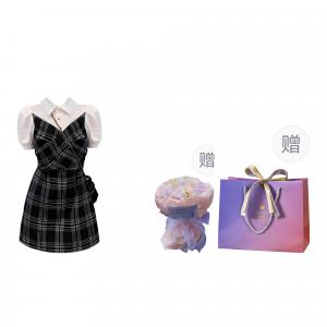 Футболка с коротким рукавом женская черно-белая ZWTX STUDIO, черная (Мечтательный букет в коробке)