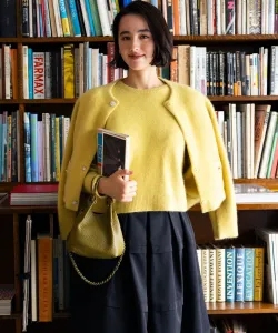 Вязаный свитер с пышными рукавами из пушистого меха Suite, цвет Yellow [040]