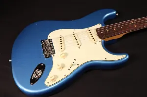 Идеальное состояние MINT Fender Custom Shop Limited '63 Stratocaster Jouneyman Relic - состаренный Lake Placid Blue 278
