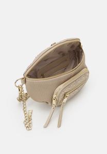 Сумка через плечо BMAXIMA Steve Madden, фуксия