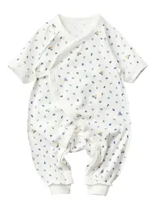 Ромпер с графичным принтом Familiar, белый