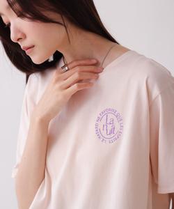 Футболка с вышитым логотипом на спине