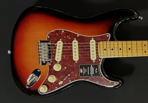 Fender American Professional II Stratocaster - 3-цветный санберст с кленовой декой