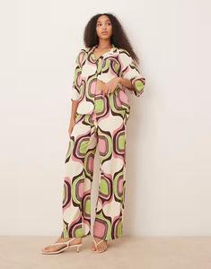 Широкие брюки бежевого цвета с абстрактным ретро-геометрическим принтом Mango