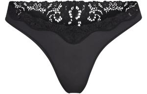 Подходит всем кружевное танга Skims, ONYX/Onyx
