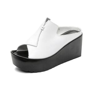 Medd Тапочки-слайды женские белые/черные