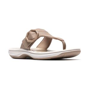 Женские сланцы Cloudsteppers breeze cove с мягкой подошвой Clarks, Sand