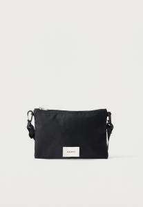Сумка кросс-боди Sandqvist GROUND SACOCHE SLIM UNISEX, Black