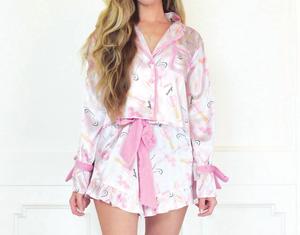 Комплект пижамы с атласными рюшами Celebrate в розовом 8 Oak Lane