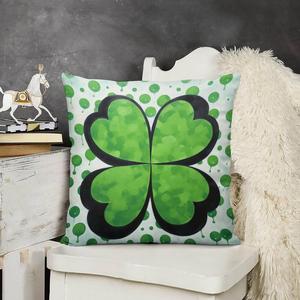 HighonHi Наволочка 4leaf Clover Green с рисунком в горошек