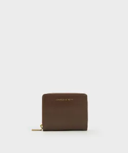 Небольшой кошелек на молнии Charles & Keith, цвет Darkbrown
