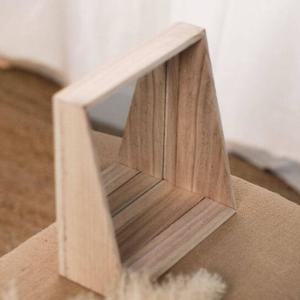 Косметическое зеркало в деревянной раме, 32 х 26 см., Today, бежевый