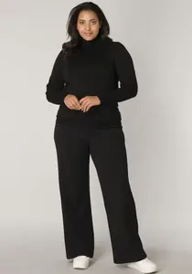 Свитер с высоким воротником Base Level Curvy "BAS-YUENA", черный