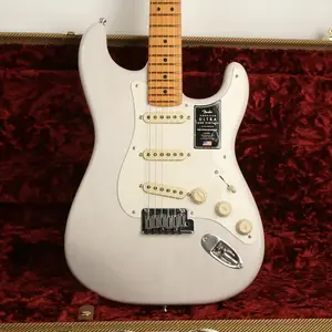 Fender American Ultra Luxe Vintage ‘50s Stratocaster с кленовым грифом, цвет White Blonde, США, сер. номер US25006104
