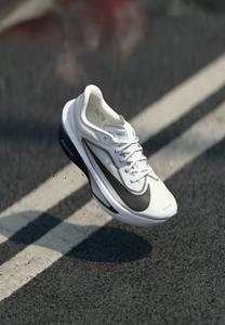 Кроссовки Nike Performance ZOOM FLY 6, White/Black/Smoke Grey/Metallic Silver/White