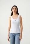 Топ Hugo, белый