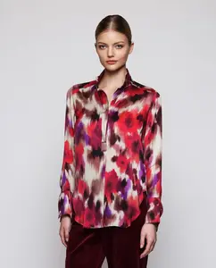 Женская многоколорная блузка с узором икат Mirto, красный