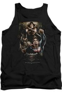 Бэтмен против Супермена Три в действии взрослая майка Gildan, черный