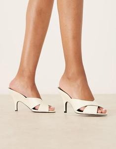 Босоножки на каблуке с перекрестными ремешками из кожи Mango цвета слоновой кости