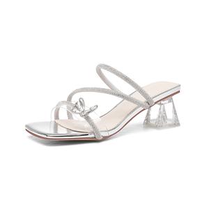 Golden Silk Rabbit Серебряные противоскользящие шлепанцы для женщин, цвет Silver