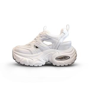 Массивные кроссовки Women's A poinsettia princess, белый