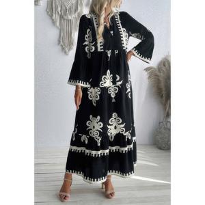 Платье с V-образным вырезом, стойкой и цветочным принтом TRUEDAMES, черный