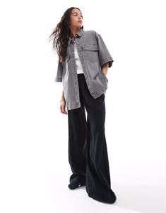 Рубашка свободного кроя с короткими рукавами и карманом спереди из серого денима Only