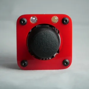 UseMidi MidiBaby 2025 с 1 джойстиком, 1 кнопкой ноты, 2 потенциометрами и светодиодом